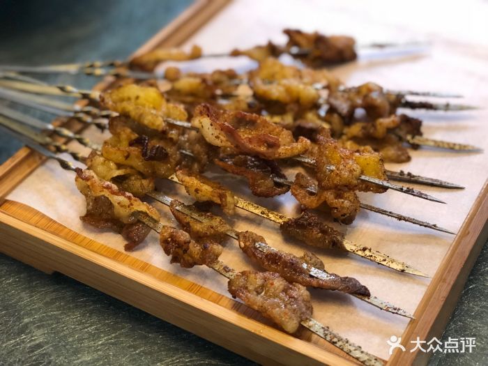 888串场牛胸口图片