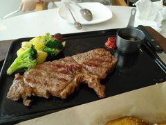 西冷牛排-必胜客(WOW象山涌金广场店)
