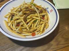 -黄泥岗·地道湖北菜(奥特莱斯店)