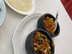 黑红三剁双拼-蝴蝶泉宾馆-中餐厅
