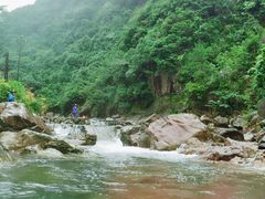-安吉龙王山峡谷漂流