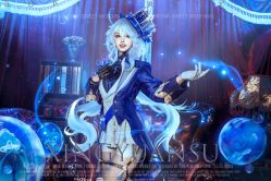 -星元素cosplay动漫摄影写真工作室