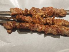 新疆烤羊肉串-贯贯吉·清真餐厅(浙江中路店)
