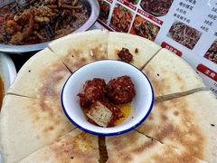 -丹水桥地锅鱼·翘嘴鲌·地方特色全鱼宴(丹江口大坝店)