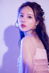 -onlygirl摄影美学馆高端定制(江滩店)