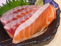 三文鱼刺身-沼津魚がし鮨(御殿場アウトレット店)