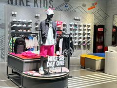 -NIKE品牌体验店(金源新燕莎店)