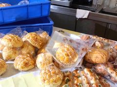 -顶东面包花园·生日蛋糕(世博店)