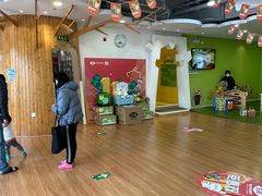 -乐融婴幼儿成长中心(四季青校区)