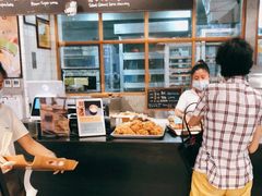 -Dough&Joe团憩(瑞虹天地月亮湾店)