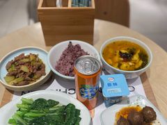 -老乡鸡(上海白玉兰广场店)