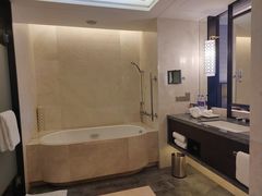 -舟山希尔顿酒店