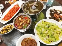 海带排骨汤-刘胖子家常菜·蹄花焖藕(中南店)
