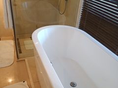 -青岛海尔洲际酒店