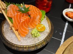 -山川小町·极番烧肉(新地假日广场店)