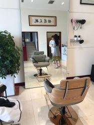 -Hello Lady发型设计