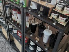 -星巴克(上海虹桥站2A检票口)