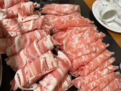 -果松木炭酸菜铜火锅·外婆参鸡汤