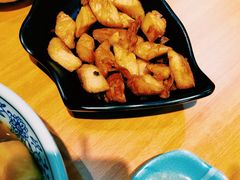 炸咯吱-门框胡同百年卤煮(鸟巢店)