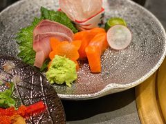 -铭牛烧肉·和牛海鲜自助(高新月牙湖店)