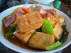 -万兴启丰椰子文化园餐厅