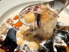 -RUXU入续糖水铺与包(卓悦中心店)