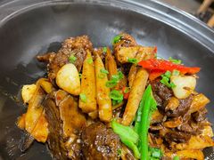 -霄汉牛三鲜湖北砂锅菜(万松园2店)