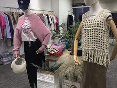 -眷顾自助服装工作室(中南金石国际广场A座店)