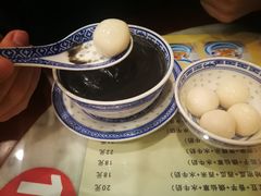 -广信牛奶甜品世家(台东店)