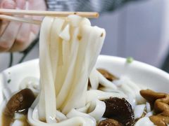 牛腩拼猪肠粉-海幢瑞芳饮食店