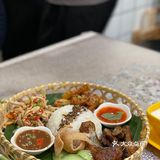 在成都也可以吃饭正宗的傣味咯～