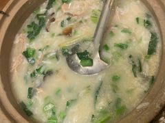皮蛋瘦肉粥-粤仔湾砂锅粥(滨湖万达店)