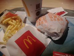 -麦当劳(新华路步步高店)