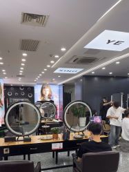 -藤野造型·烫·染发型设计店