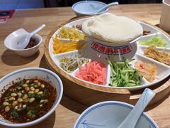 -怪噜范·老贵阳街头名小吃(汇金星力城店)