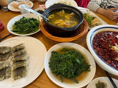 -品鲜村农家菜·阳澄湖大闸蟹(总店)