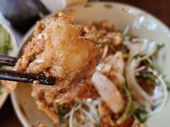 -Cuc Gach Quan Restaurant