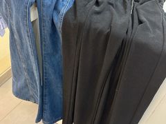 -季师傅无痕改衣(日月光中心店)