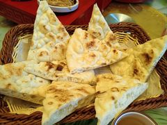 -一个勺子新疆锡伯主题私房菜(红墙巷49号院店)