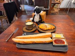 -Le Banneton Café French Bakery