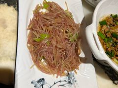 -蔼若春.传承三十年云南菜(金碧公园店)