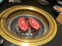 -山川小町·极番烧肉(新地假日广场店)