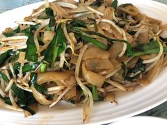 牛肉炒河粉-广东粤秀餐馆(佳家花园小区店)