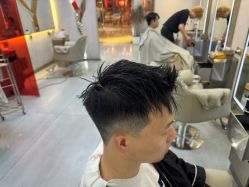-YOUNG漾沙龙