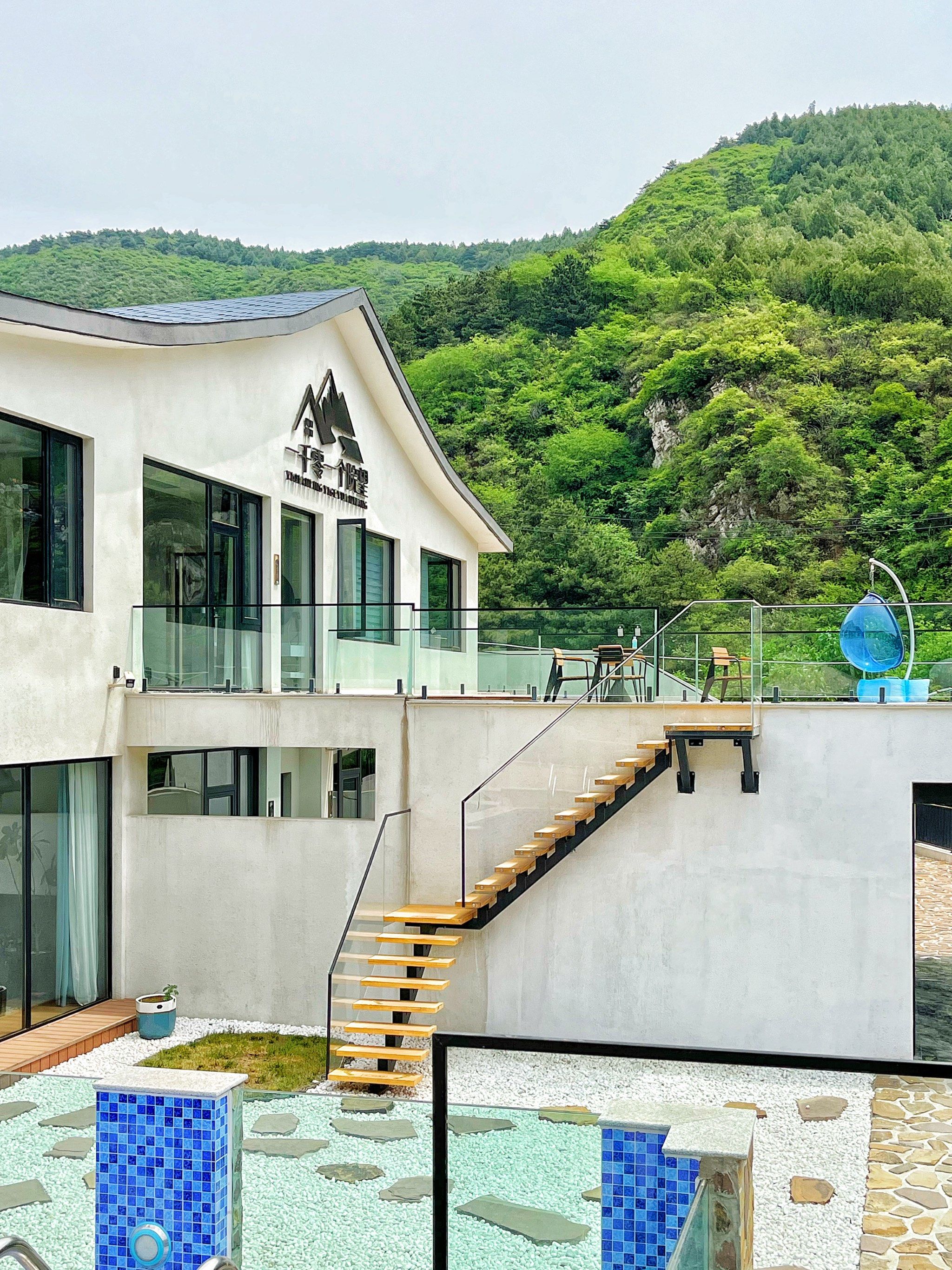 在一千零一个院望民宿里,实现了向往的生活