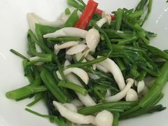 -侬佳蒸菜馆(听潮店)