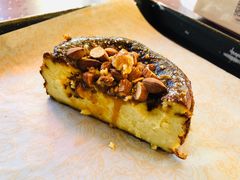 焦糖杏仁巴斯克-OUR Bakery(三里屯太古里店)
