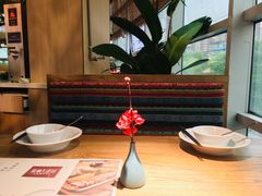 -蜜桃餐厅·伴山(湖滨商业街店)