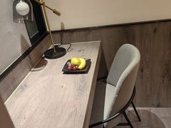 -上海虹桥中心爱琴海亚朵S酒店