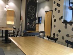 大堂-HELLO 27 意面·沙拉·帕尼尼